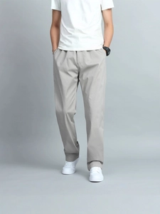 Pantalon décontracté pour hommes en gris clair avec taille élastique confortable