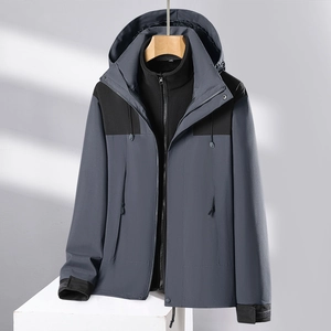 Giacca da trekking 3 in 1 da uomo impermeabile con cappuccio grigio scuro e nero