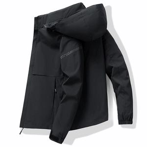 Men Hooded Jacket Polyester Windbreaker Waterproof Outdoor Coat Lightweight Casual Zip Up Urban Fashion Outerwear Men
