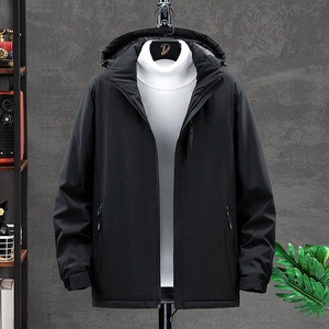 Herren-Outdoor-Funktionsjacke in Schwarz mit Fleecefutter, winddicht und wasserabweisend