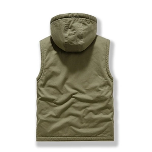 Gilet da uomo verde militare con cappuccio in tela di cotone lavata con vista posteriore