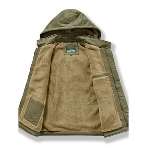 Gilet da uomo con cappuccio verde militare e calda fodera in pile beige per l'inverno