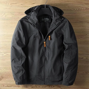 Leichte wasserdichte Outdoor-Herrenjacke mit Kapuze und gesticktem Outdoor-Berg-Logo