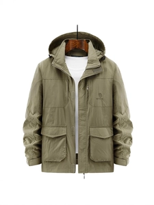 Outdoor-Kapuzenjacke für Herren in Olivgrün mit Multi-Taschen-Design und Windschutz