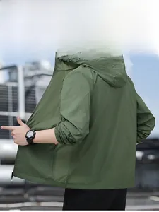 Veste de protection solaire légère pour homme vert olive avec poignets élastiques