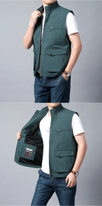 Détails du gilet d'extérieur bleu sarcelle avec multiples poches et doublure en maille
