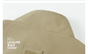 Détail des coutures de qualité sur l'encolure arrière du gilet de travail kaki