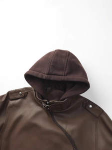 Veste de moto en cuir marron avec capuche amovible et fermeture éclair asymétrique