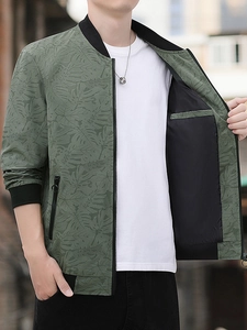 Blouson aviateur homme vert olive avec imprimé feuilles tropicales et bords-côtes noirs