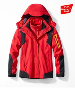 Détail de la veste 3-en-1 rouge pour femme avec poche zippée jaune sur la manche