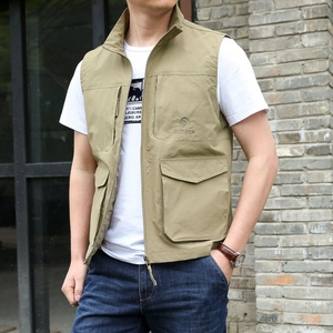 Men's Casual Outdoor Utility Multi-Pocket Vest Jacket Stand Collar Zipper Lightweight Fishing Photography Cargo Vest For Men