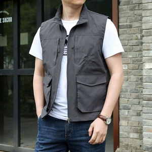 Men's outdoor leisure vest with multiple pockets and stand collar in gray polyester