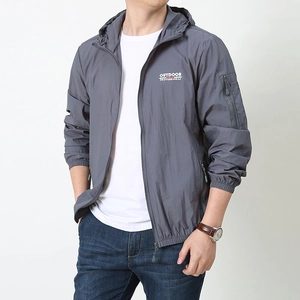 Veste de protection solaire grise pour homme, ultra-mince et respirante pour le sport