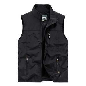 Black quick-dry outdoor vest with multi-pockets and breathable mesh lining for men