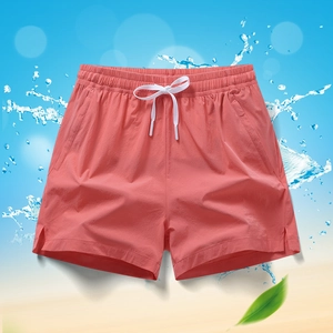 Schnelltrocknende korallenrosa Strandshorts mit Gummizug und Kordelzug für Herren