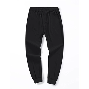 Pantalon de jogging léger en soie glacée noire pour homme avec taille élastique et chevilles