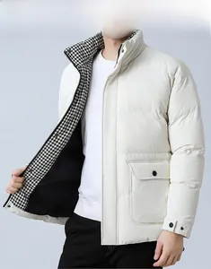 Detailansicht der Winter-Steppjacke mit Hahnentritt-Futter und hohem Stehkragen für Herren