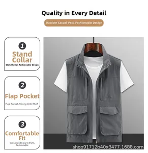 Détails du gilet outdoor avec col montant, poches zippées et rabats de rangement