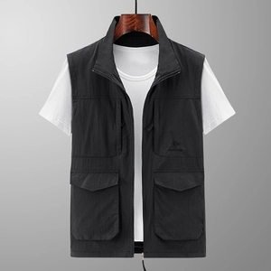 Gilet Extérieur Multi-Poches pour Hommes en Nylon Polyester Pêche Photographie Séchage Rapide Gilet Utilitaire Col Montant Fermeture Éclair Haut Décontracté