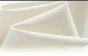 Gros plan sur le tissu texturé haut de gamme respirant pour gilet décontracté beige