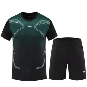 Men's summer gradient short sleeve sports suit with T-shirt and shorts for running