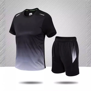 Men's quick-dry sports set with black-grey gradient t-shirt and shorts featuring reflective strips