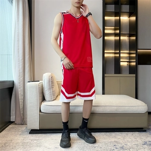 Men's red basketball uniform set with breathable quick-dry jersey and matching shorts