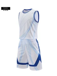 Vue latérale détaillée du maillot de basket blanc respirant et du short avec des accents bleus