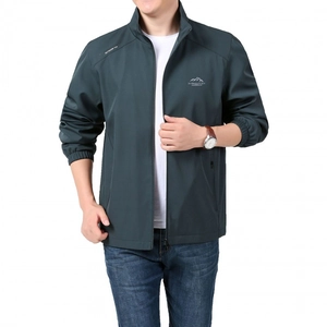 Veste coupe-vent d'extérieur bleu marine pour hommes avec col à revers et logo