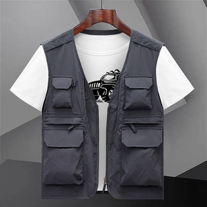 Gilet funzionale grigio scuro da uomo con tasche multiple per pesca e fotografia