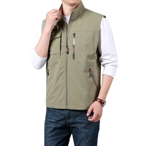 Men's outdoor casual khaki fishing vest with fashion zipper pockets and stand collar