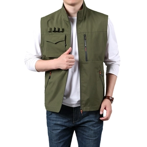 Men's outdoor army green tactical vest with multi-pockets and stand collar for leisure