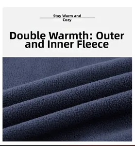 Détail du tissu polaire bleu foncé à double couche avec texture chaude épaisse