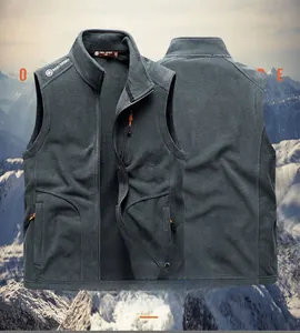 Gilet en polaire pour homme gris moyen avec col montant chaud et poches zippées