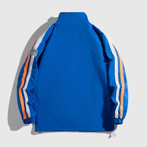 Vue arrière du coupe-vent bleu outdoor avec col montant et détails de bandes latérales