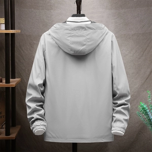 Giacca da uomo casual con cappuccio slim fit grigio chiaro per primavera ed autunno