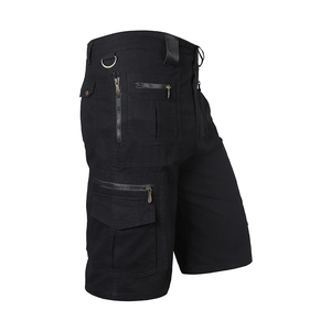 Men's loose multi-pocket cargo shorts in black durable cotton fabric for outdoor style