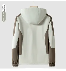 Rückansicht der Outdoor-Kapuzenjacke für Damen in Beige-Braunem Colorblock-Design