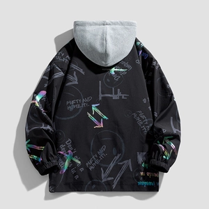 Giacca outdoor con cappuccio da uomo con stampe graffiti riflettenti colorate trendy