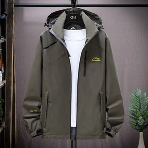 Men Outdoor Hooded Jacket Windproof Water Resistant Coat Multi Pocket Lightweight Casual Mountain Sportwear Windbreaker