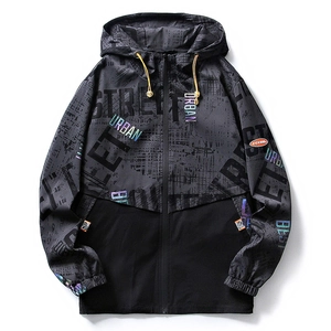 Giacca a Vento da Uomo con Cappuccio Streetwear Stampa Lettere Blocco di Colore Poliestere Casual Largo Taglie Forti Soprabito Primavera Autunno