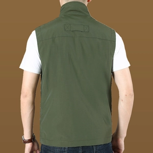 Men's army green quick-dry fishing vest with stand collar and outdoor utility design