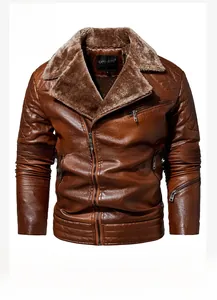 Détail de la veste en cuir marron café avec col en polaire et coutures matelassées chic