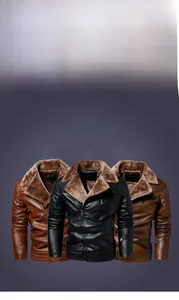 Détails de trois vestes en similicuir en café, noir et marron avec cols en fourrure