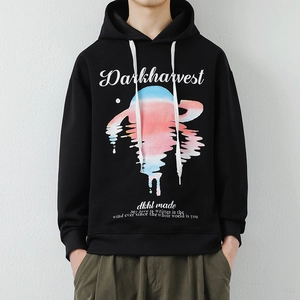 Sweat à capuche vintage noir pour homme avec imprimé planète et design graphique
