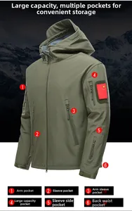 Détail de la veste softshell tactique vert armée montrant 6 poches zippées fonctionnelles