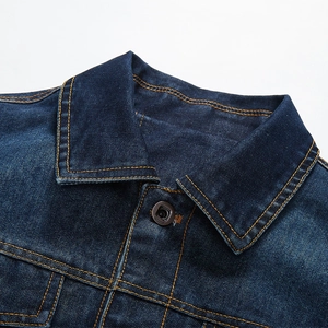 Men's retro denim jacket in dark blue featuring a classic collar and bronze button detail