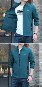 Détail de la veste outdoor homme bleu sarcelle montrant la doublure et les poches zippées
