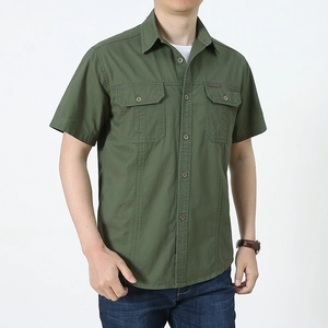 Camicia da lavoro in cotone verde oliva da uomo con doppie tasche e maniche corte