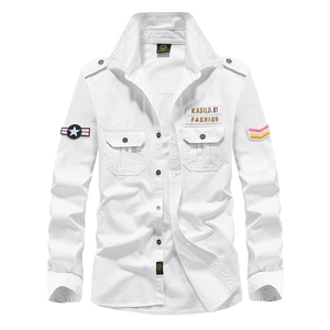 Camicia da lavoro bianca a maniche lunghe stile militare con ricami e tasche